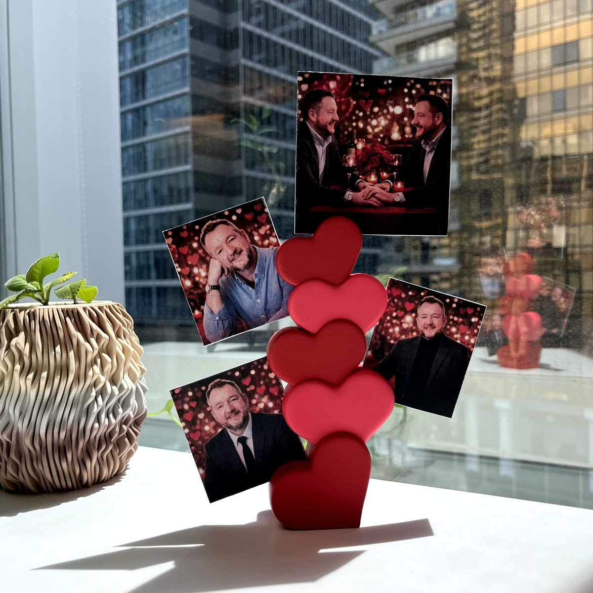 In-House - Heart Photo Holder - 2